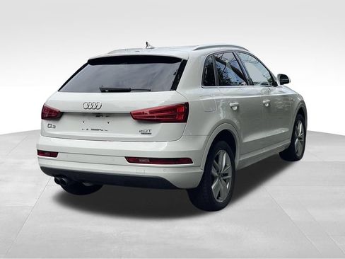 Used 2018 Audi Q3 2.0T Premium Plus w/ Premium Plus Package AWD/4WD image 4