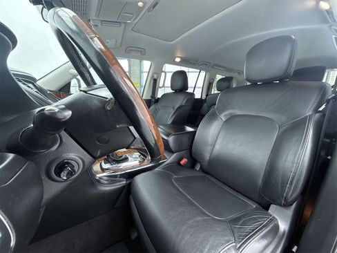 Used 2019 INFINITI QX80 Luxe w/ All-Season Package image 10