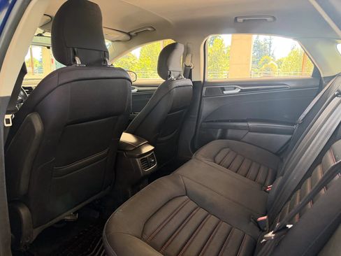 Used 2013 Ford Fusion SE FWD image 20