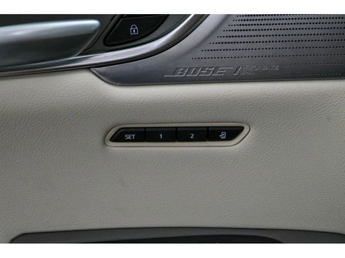 Certified 2025 Cadillac XT5 Premium Luxury image 16