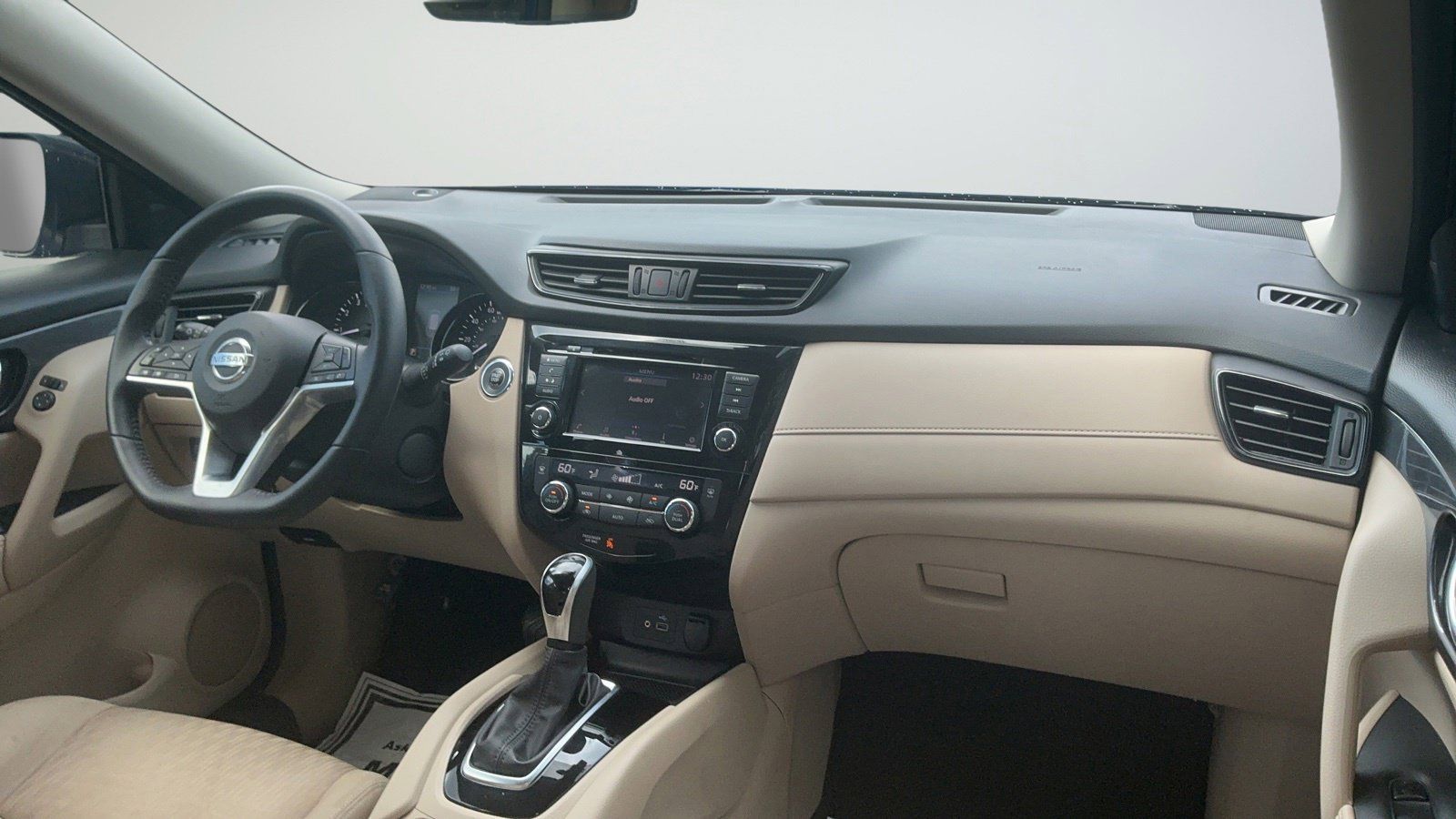 Used 2019 Nissan Rogue SV FWD image 40