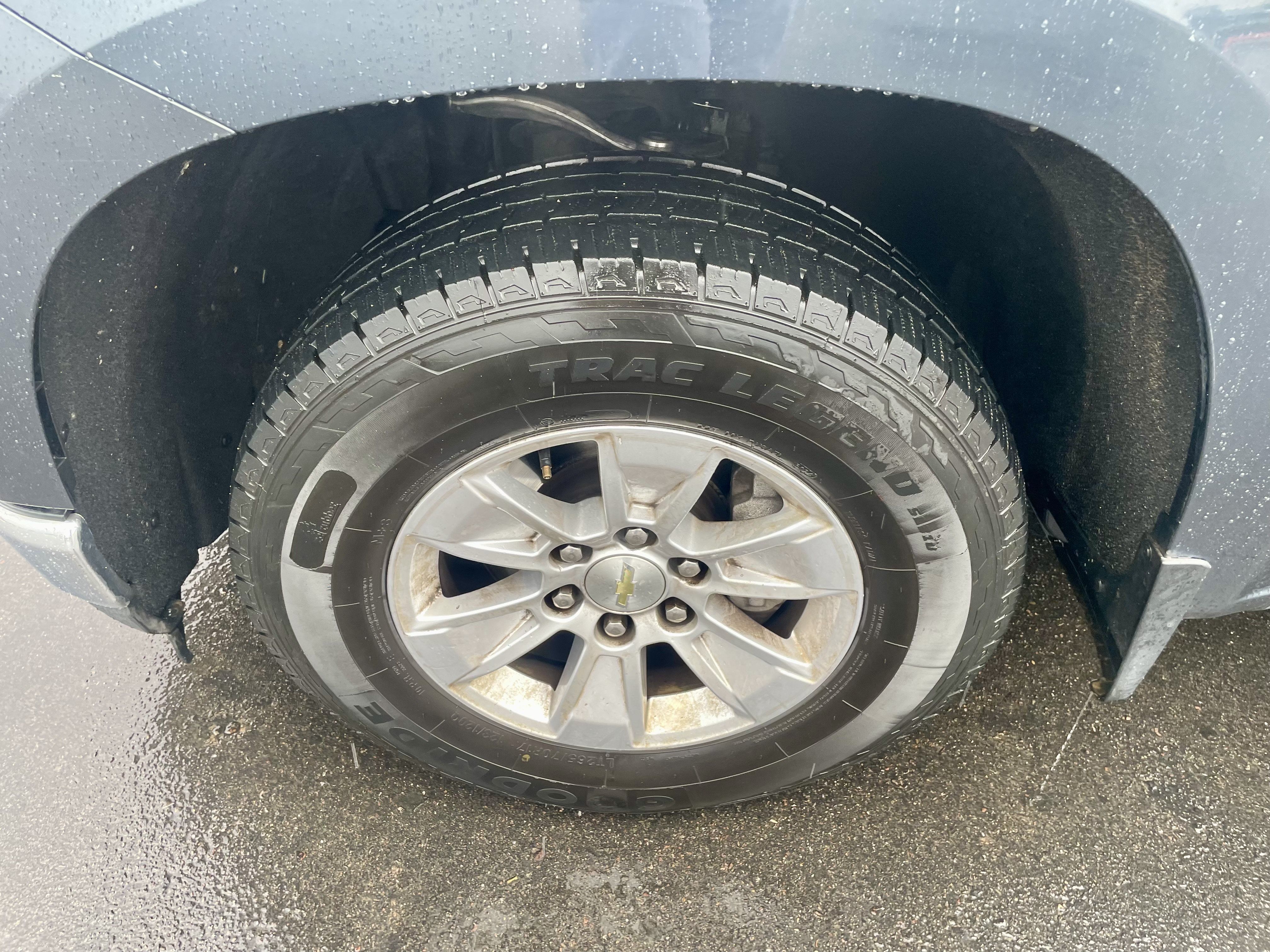 Used 2019 Chevrolet Silverado 1500 LT w/ All-Star Edition RWD image 9