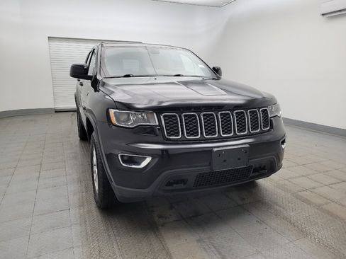 Used 2019 Jeep Grand Cherokee Laredo AWD/4WD image 14