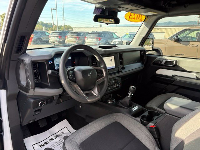 Used 2023 Ford Bronco 2-Door AWD/4WD image 3
