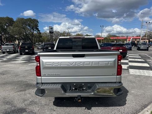 Used 2020 Chevrolet Silverado 1500 LT w/ Convenience Package image 4