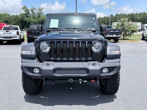 Used 2023 Jeep Wrangler Sport AWD/4WD image 3