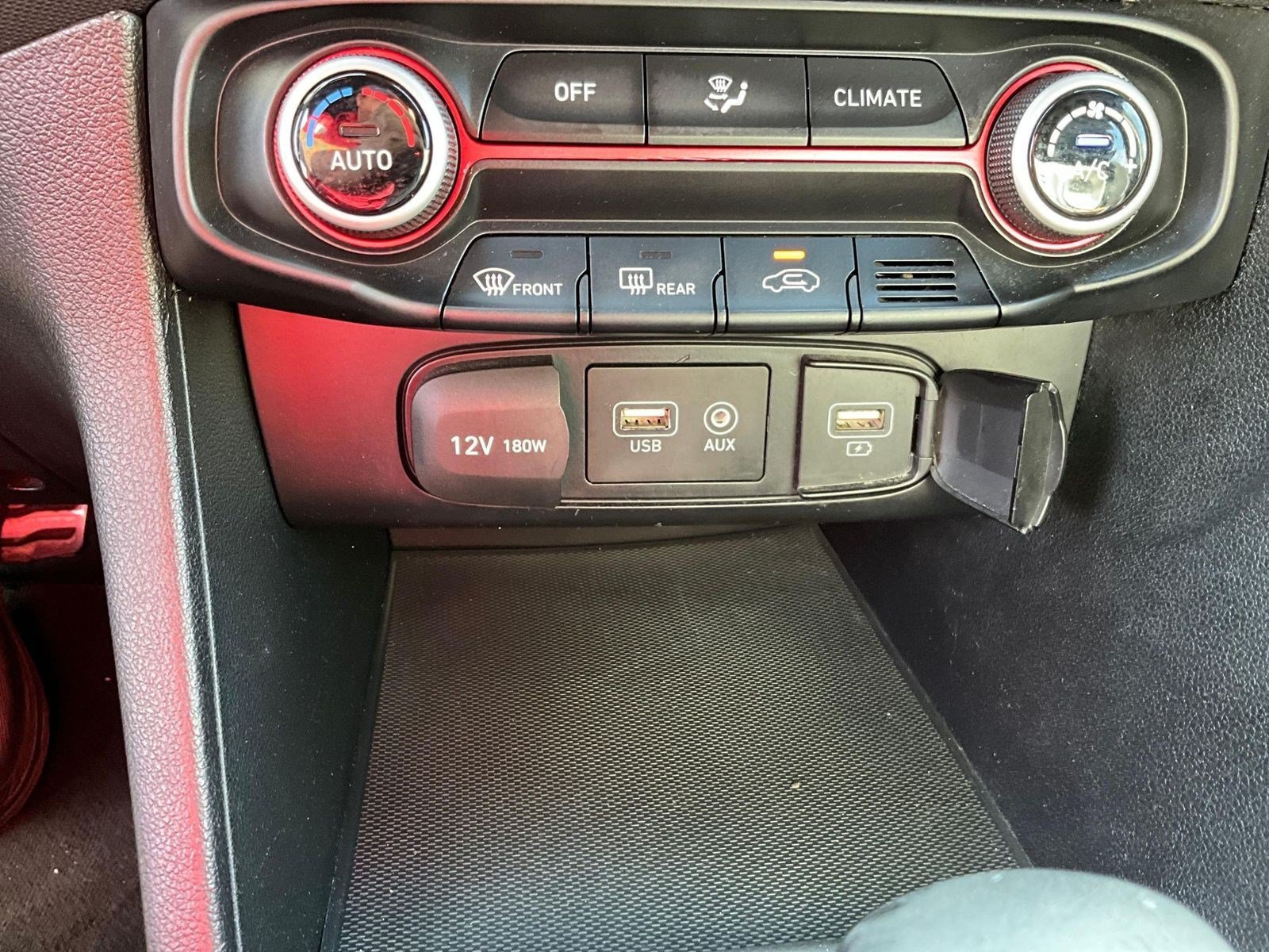 Used 2019 Hyundai Veloster Turbo FWD image 15