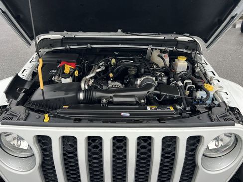 Used 2023 Jeep Gladiator Overland image 26