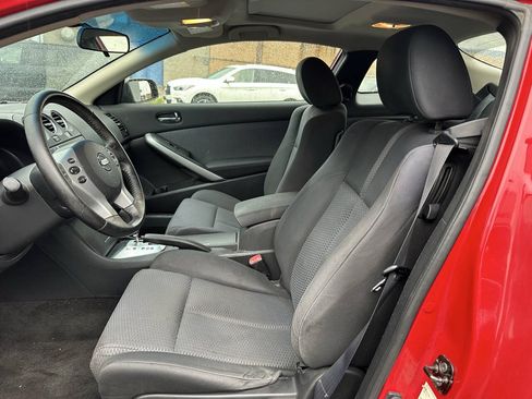 Used 2009 Nissan Altima 3.5 SE FWD image 15