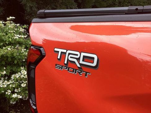 Certified 2024 Toyota Tacoma TRD Sport AWD/4WD image 6