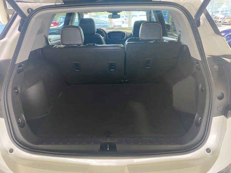Used 2022 GMC Terrain AT4 w/ Infotainment Package II AWD/4WD image 16