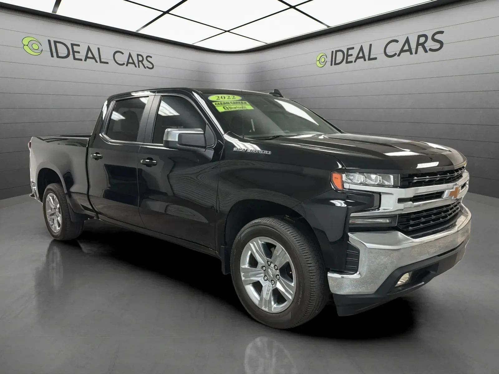 Used 2022 Chevrolet Silverado 1500 LT RWD image 3