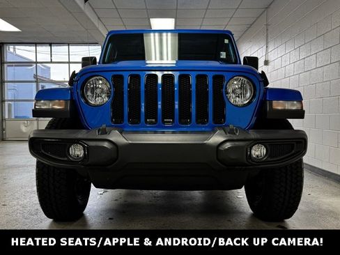 Used 2022 Jeep Wrangler Unlimited Sahara image 2