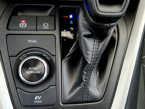Used 2024 Toyota RAV4 XLE w/ Convenience Package AWD/4WD image 43