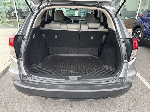 Used 2020 Honda HR-V EX image 32