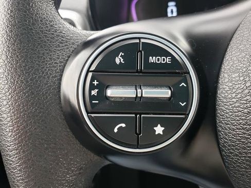 Certified 2023 Kia Soul LX w/ LX Technology Package FWD image 25