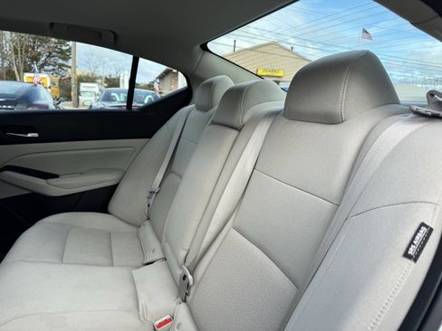 Used 2020 Nissan Altima 2.5 SV image 25