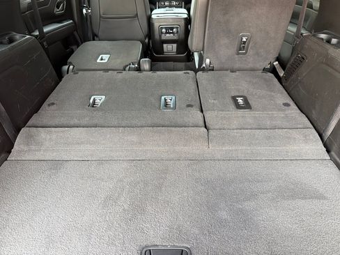 Used 2023 Chevrolet Tahoe RST w/ Luxury Package AWD/4WD image 25