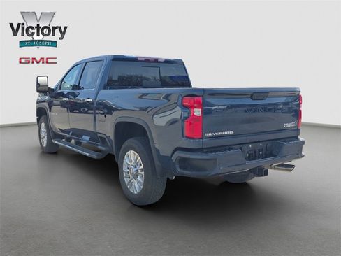Used 2021 Chevrolet Silverado 2500 High Country w/ Z71 Off-Road Package image 15