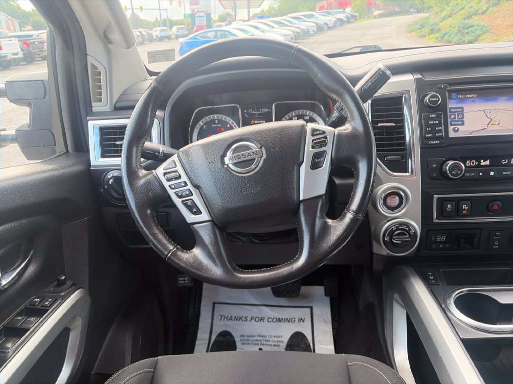 Used 2018 Nissan Titan SV w/ SV Convenience Package AWD/4WD image 14