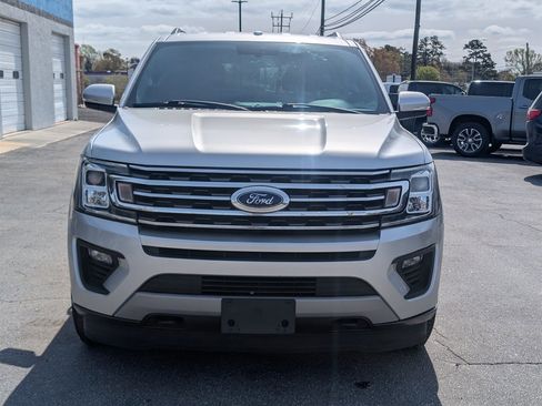 Used 2019 Ford Expedition XLT w/ Equipment Group 201A image 2