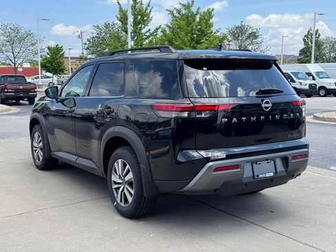 New 2026 Nissan Pathfinder SL AWD/4WD image 5
