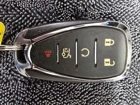 Used 2021 Chevrolet Malibu LT image 39