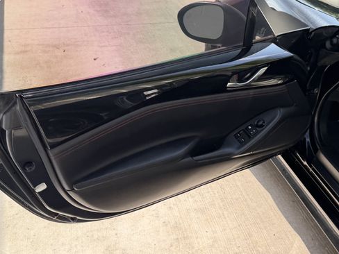 Used 2019 MAZDA MX-5 Miata Club RWD image 19