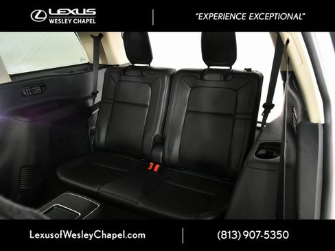 Used 2020 Lincoln Aviator Reserve w/ Equipment Group 202A image 27