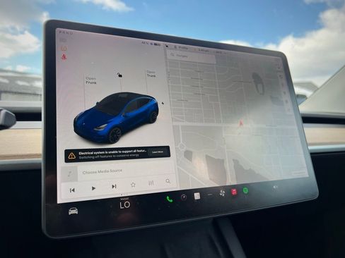 Used 2021 Tesla Model Y Long Range image 45