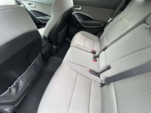 Used 2018 Hyundai Santa Fe Sport w/ Cargo Package FWD image 11