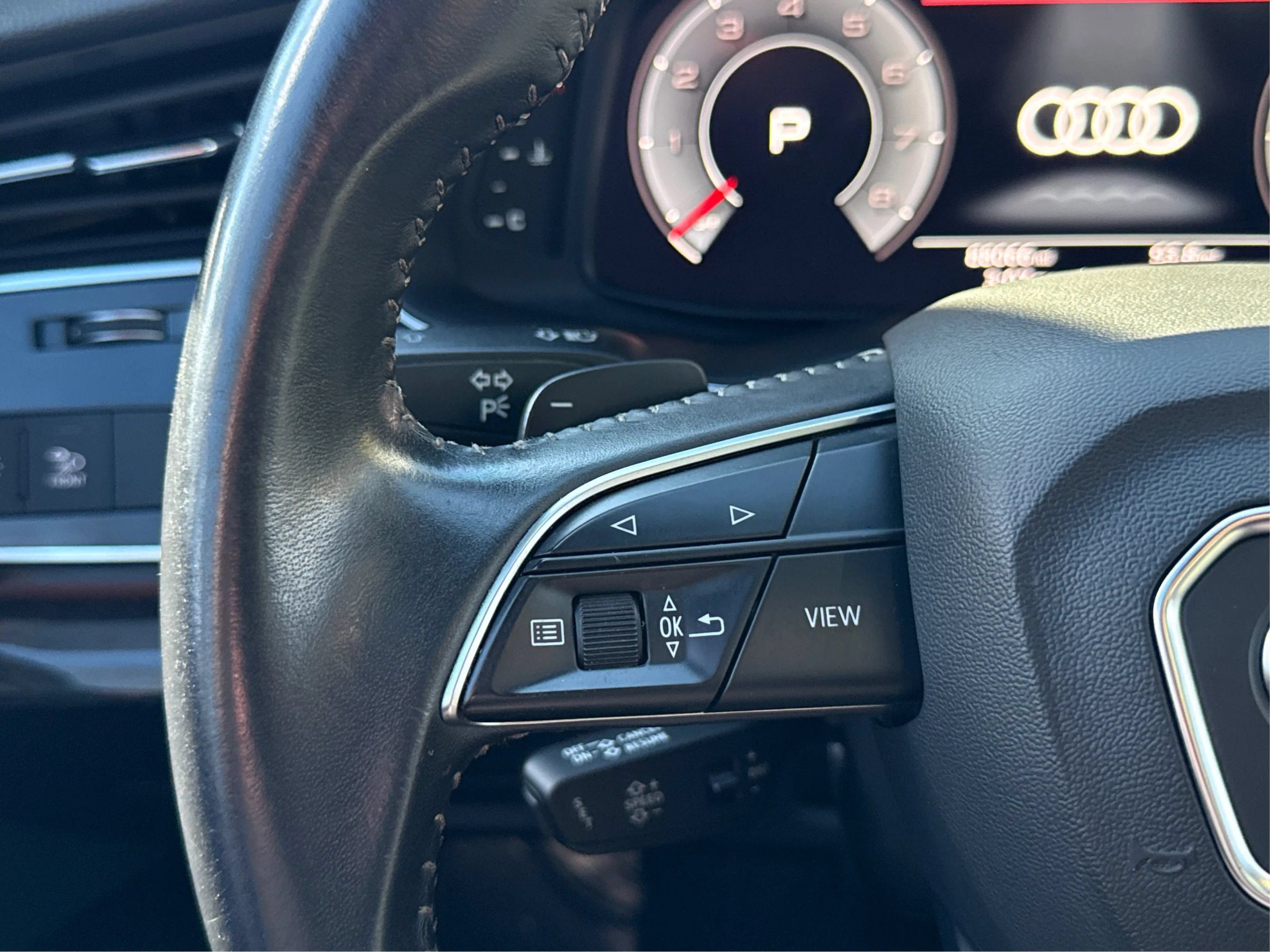 Used 2019 Audi Q8 Premium Plus AWD/4WD image 35