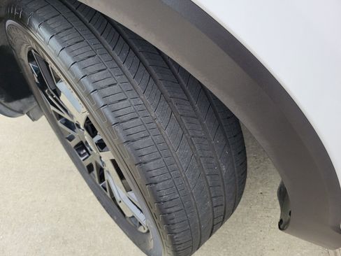 Used 2022 Kia Telluride SX w/ SX Prestige Package image 32