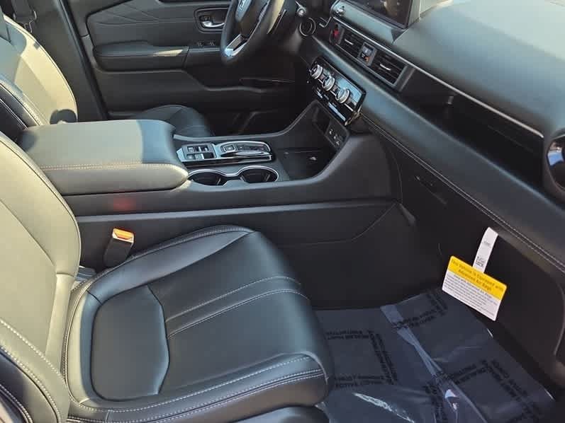 New 2026 Honda Pilot Touring image 4