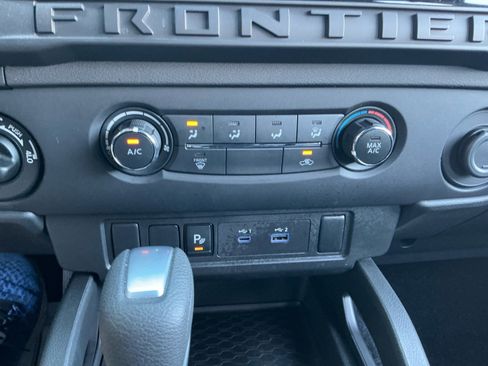 Used 2025 Nissan Frontier S image 12