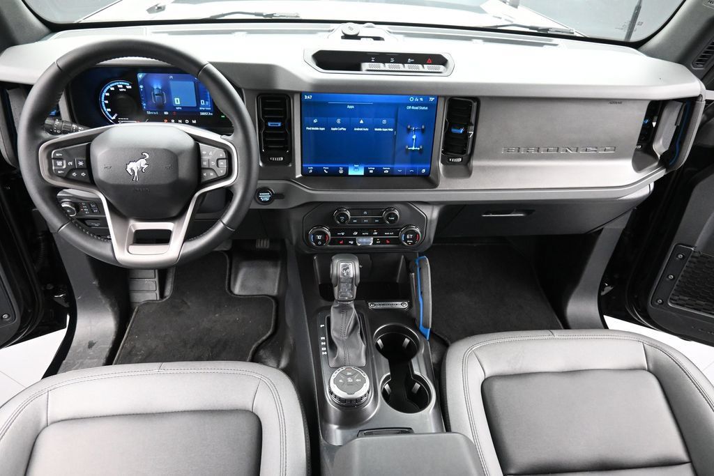 Used 2024 Ford Bronco Black Diamond AWD/4WD image 24