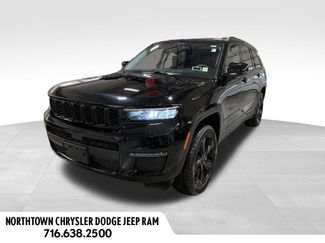 Used 2023 Jeep Grand Cherokee L Limited w/ Black Appearance Package video 1