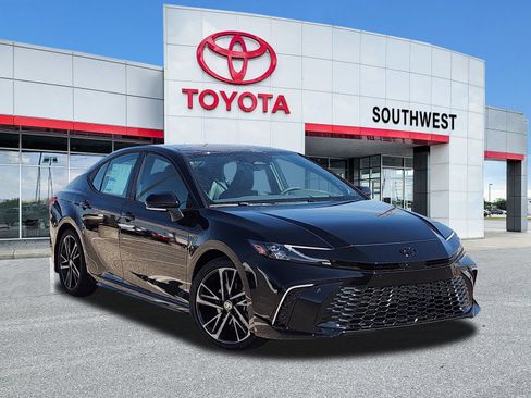 New 2026 Toyota Camry XLE FWD image 1