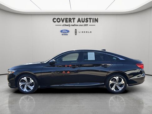 Used 2018 Honda Accord EX image 2