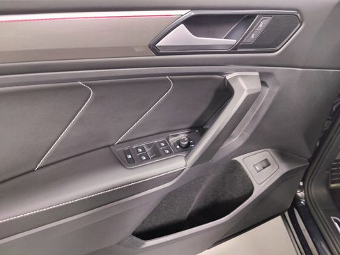 Certified 2024 Volkswagen Tiguan SE R-Line image 29