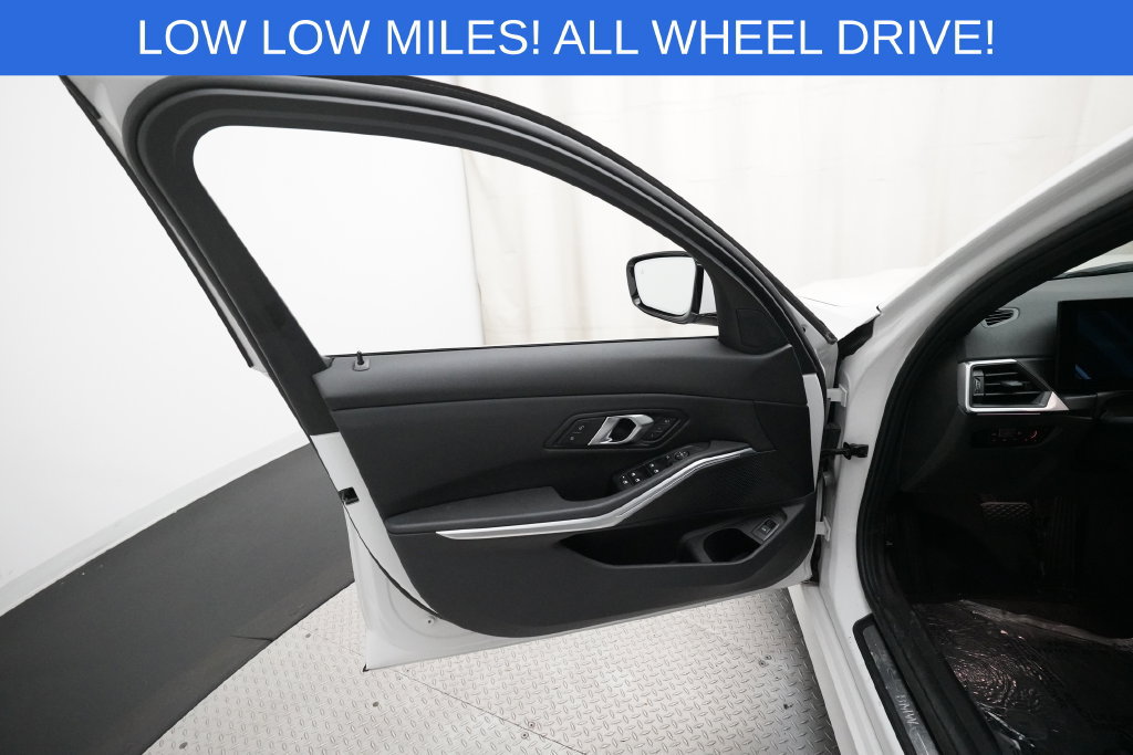 Used 2024 BMW 330i xDrive Sedan AWD/4WD image 27