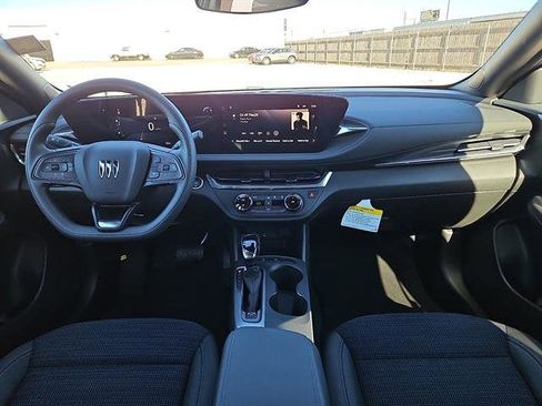 New 2026 Buick Envista Preferred image 10