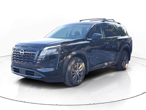 New 2026 Nissan Pathfinder SV image 3