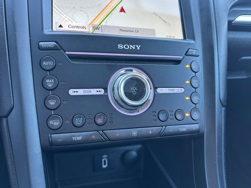 Used 2017 Ford Fusion Energi Titanium image 27