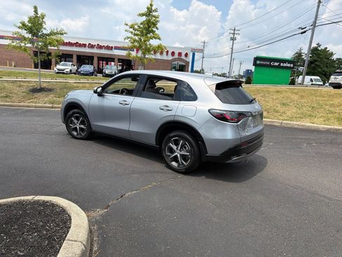 Used 2025 Honda HR-V EX-L image 18