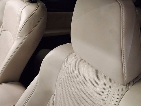 Used 2022 Lexus RX 350L Luxury image 15