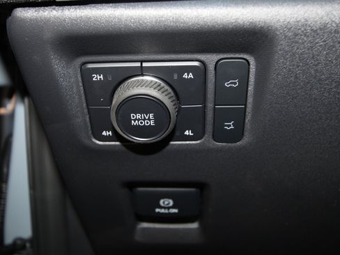 New 2026 Ford Expedition Platinum image 8