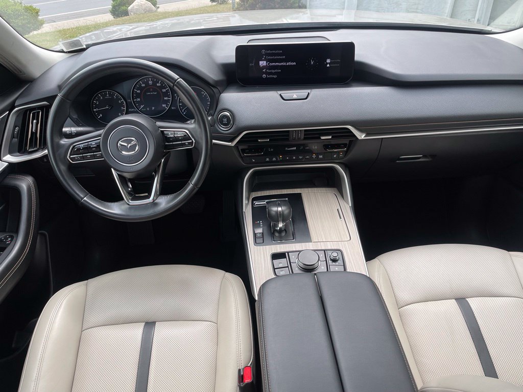 Used 2024 MAZDA CX-90 3.3 Turbo w/ Preferred Package AWD/4WD image 13