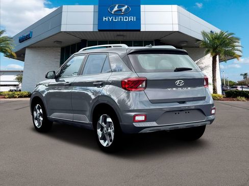 New 2026 Hyundai Venue SEL FWD image 6