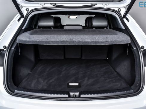 Used 2024 Audi Q4 e-tron Premium Plus w/ Premium Plus image 11